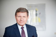 Leszek Balcerowicz: Poprawiająca się koniunktura międzynarodowa to główna przyczyna, dla której polska gospodarka jeszcze nie cierpi, wiadomo.co
