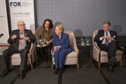 Madeleine Albright, Leszek Balcerowicz i Lech Wałęsa razem z okazji rocznicy wstąpienia polski do NATO, Polska The Times