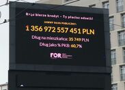 Licznik Długu publicznego niedługo w nowej lokalizacji. Tablica LED przy rondzie Dmowskiego zakończyła działalność